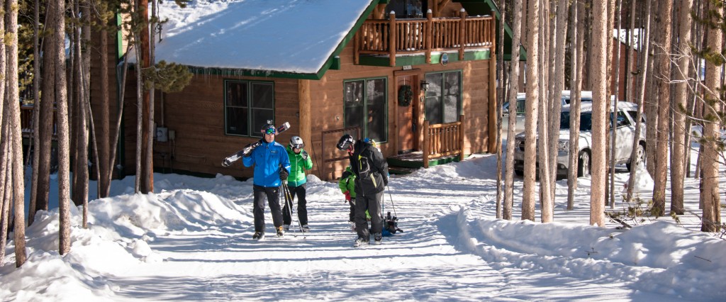 Setting out for the slopes, just 3 houses along the street to the runs on Peak 8 Breckenridge 