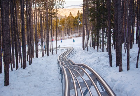 Breckenridge peak 8 alpine gold runner coaster