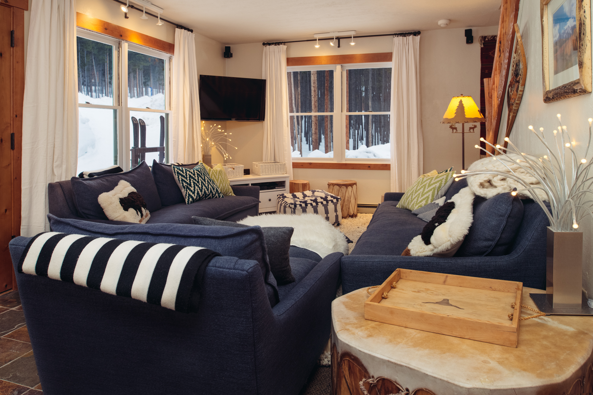 Breckenridge ski cabin cosy living room